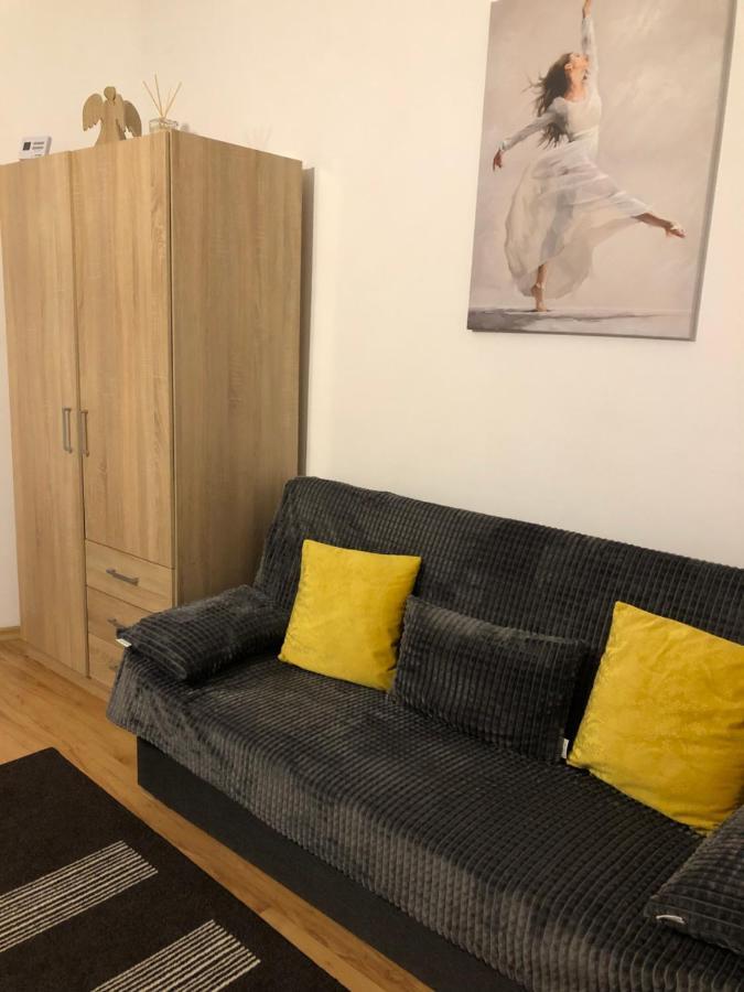 Apartament Basak 2 Apartment Deva Exterior photo